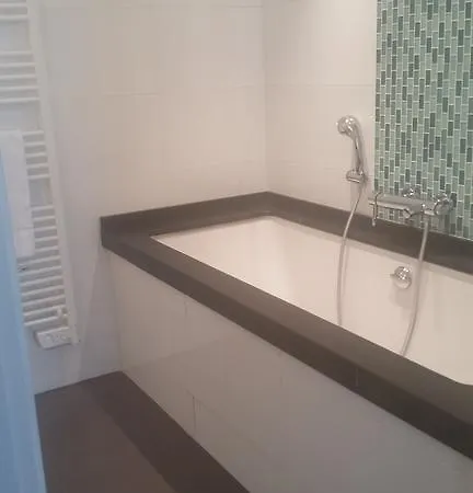 Bivouac Orange Azur Best Housing Appartement Cannes